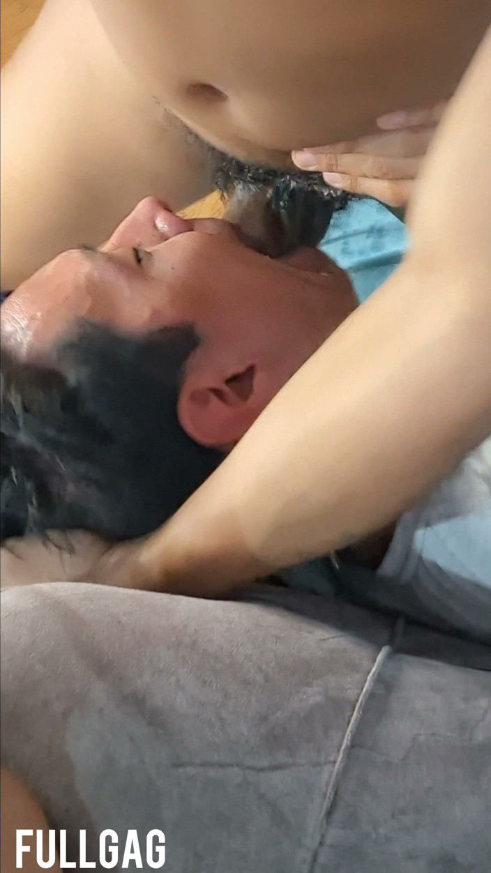 fullgag: short: meri gendon ko chaatta hai jabki uske andar mera...