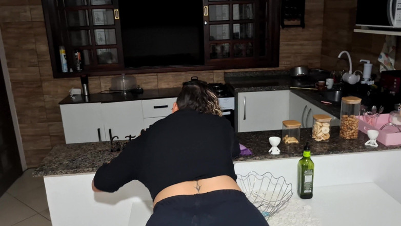 Gabi SweetCouplesStories: Stepson Asks His Stepmother for Help so He Can Cum.