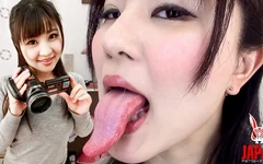 I sensuali movimenti della lingua di yuika sawa - bacio pov