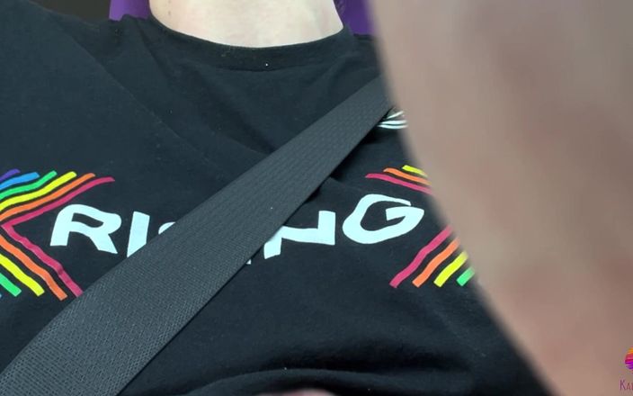 Kapri Sun: Si transgirl ngocok sambil nyetir mobil