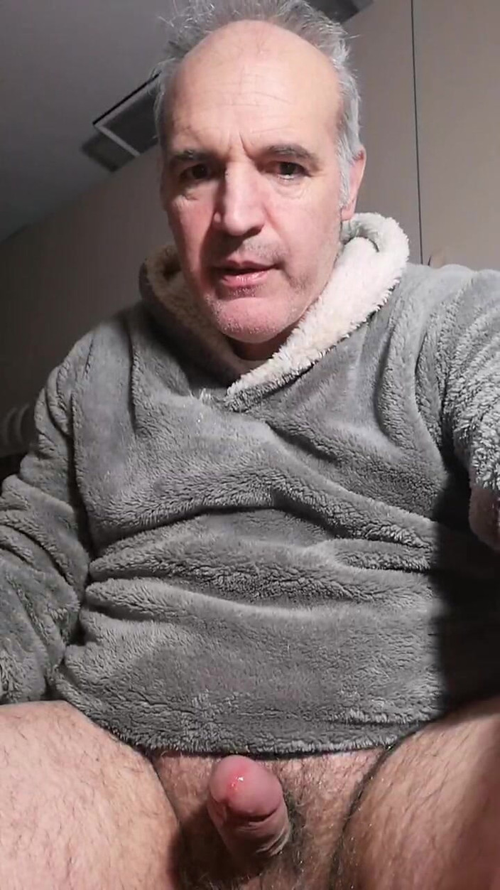 Setesesso7: Spectacol online de seară pe 10 februarie cu ejaculare în față!