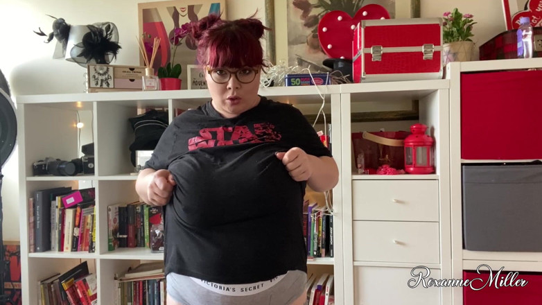 Roxanne Miller: シャイオタクが胸で遊ぶ