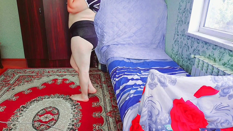 Kitty_Cross: Mencari cinta: perjalanan crossdresser untuk mencari pacar!