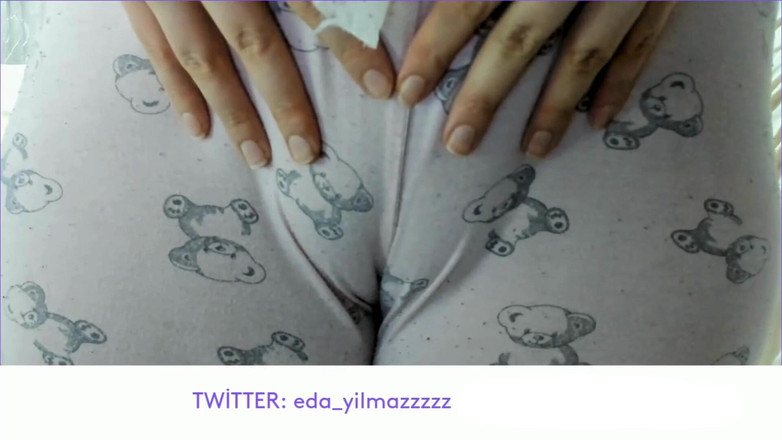 turk_milf_porno: Cameltoe - milf turki - porno turki - piyama - memek - pengungkapan turki - pengungkapan
