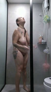 Jade Shower & Shave