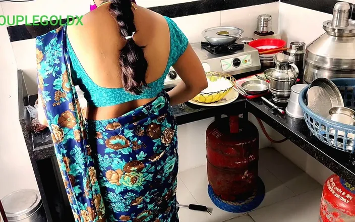 Sexy Komal: Stepmom Is Sitting to Eat Till We Leave
