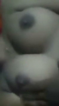 Caliente india mucama meando duro anal juntos después de rogar por sexo en audio hindi