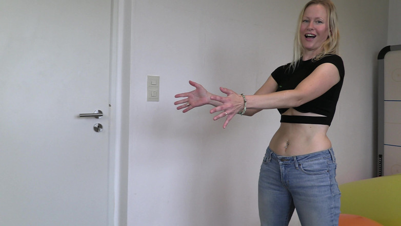 Blondehexe: Dacă îi plac lucrurile mari...