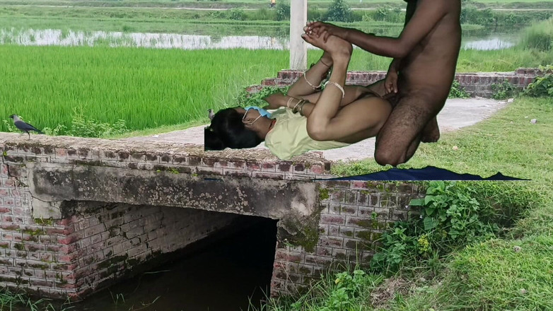 RAKP355: 새로운 인도 무슬림 첫 여대생 섹스 비디오