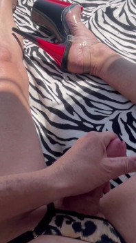 Jerking off on the Boat