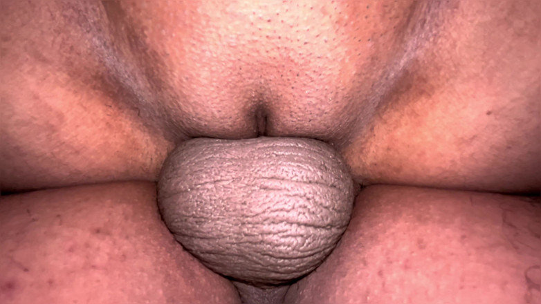 Kavya pandey: În seara asta mă futeam în camera mea când a venit...