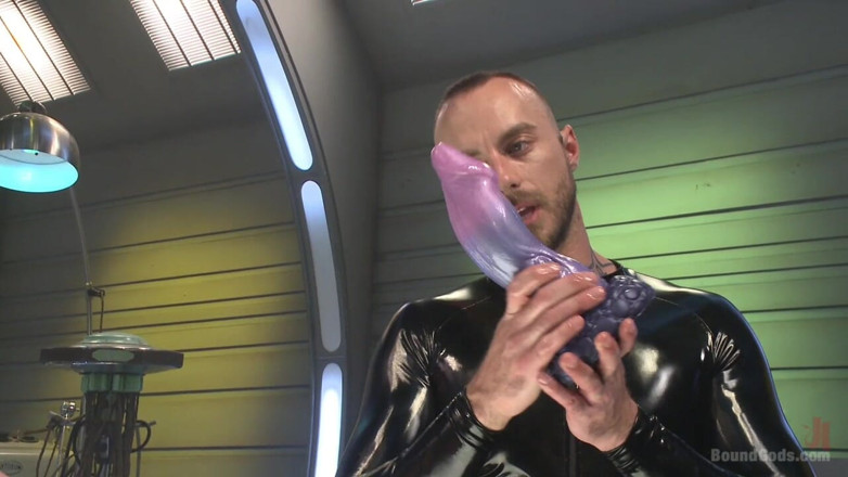 Bound gods: Fucked: a Twisted Alien Experiments on Lance Hart's Ass