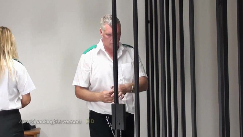 Spanking Server: Victoria breast whip in the prison