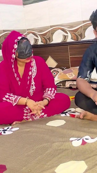 Sorellastra Legata Rakhi Su Raksha Bandhan - Il Fratellastro Ha Fatto Sesso Hardcore a Sorpresa