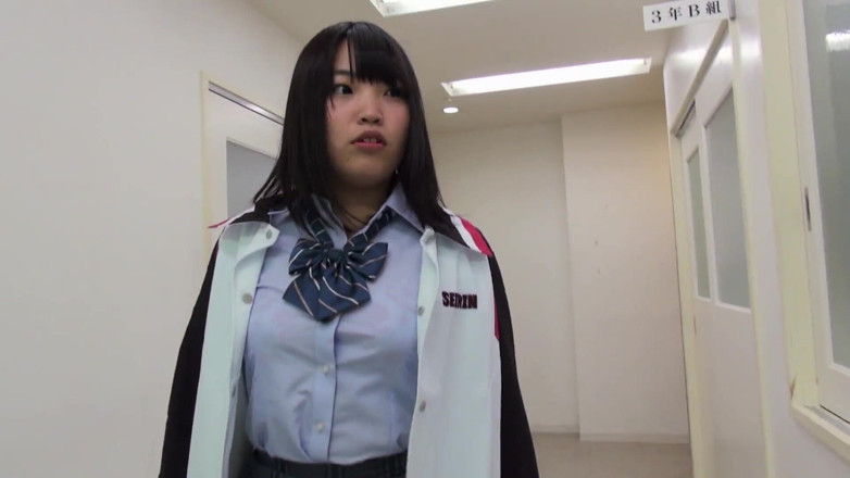 Caribbeancom: Cute asian teen gets pounded in the locker room