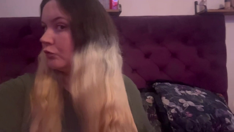 MissFFW: Ngentot bud sikat rambut alamiku