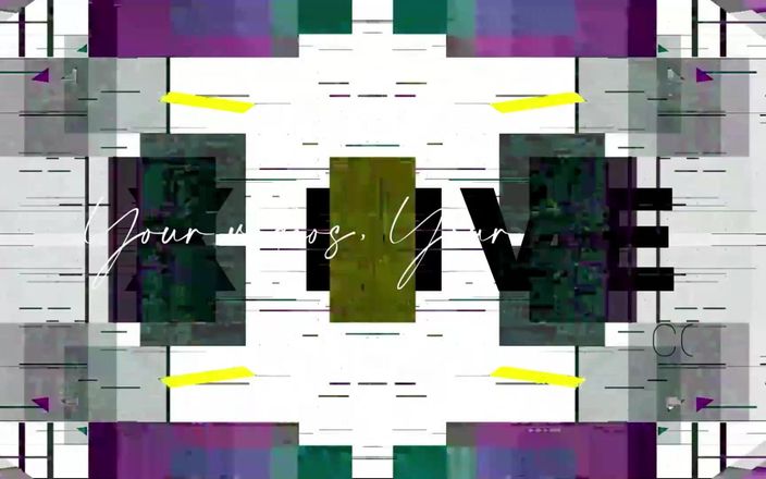Squirt rain: Горячие лесбиянки лижут свои киски, пока их трахает большой дилдо