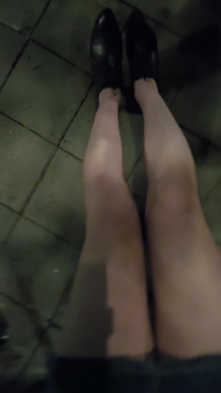 Taiwancdgirl: Pseudo-dziewczyna Tingxuan masturbuje się na zewnątrz przezroczystym szklanym prętem