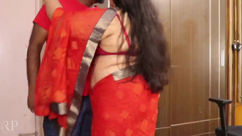 raunchypartners: धोखेबाज पत्नी की पड़ोसी द्वारा गांड चुदाई (भाग - 1)