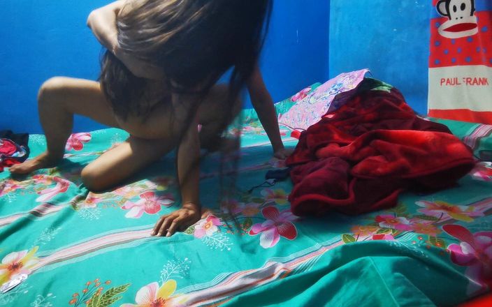 rhdhudhdhd: Quente e sexy adolescente indiana com tesão namorada me fodeu...