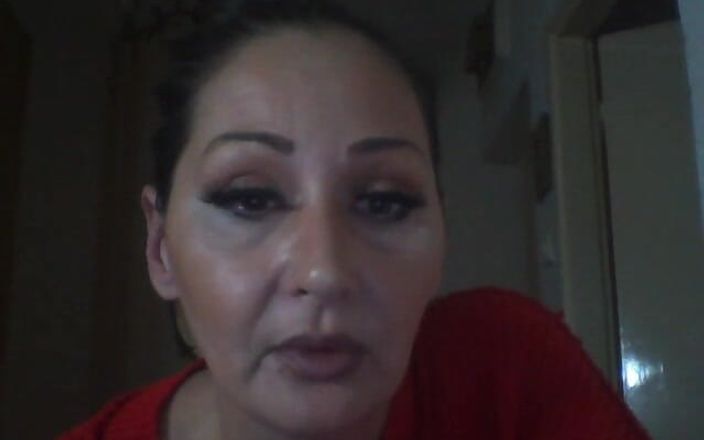 Dominatrix Redsonyja: Eski bir şey yeni bir şey 20 y ile nasıl sikişiyorum ve şimdi 35 y...