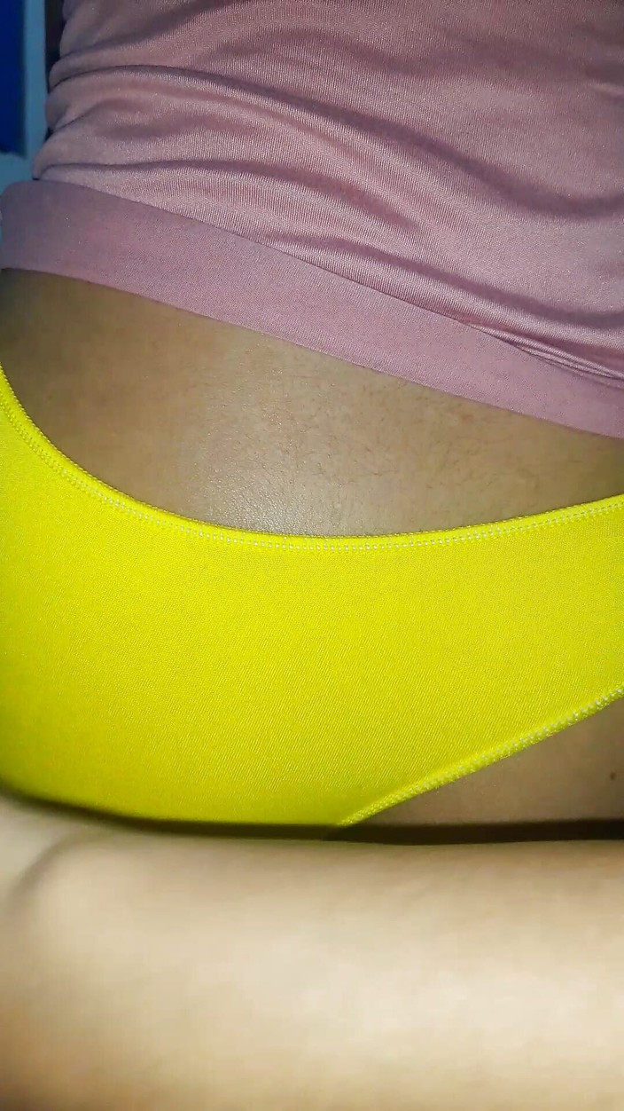 hael: Hael की स्वादिष्ट गांड, यह मुझे उत्तेजित करता है कि उसकी विशाल गांड मेरे लंड पर कूद गई