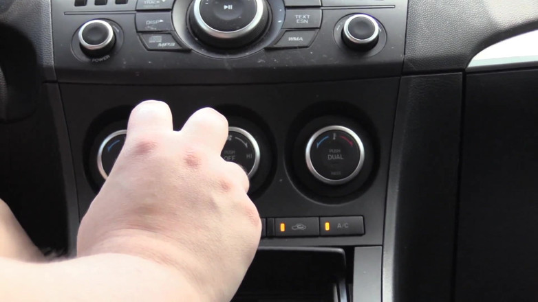 Sydney screams fetish: 6-speed Manual Mazda3 in Stilettos - HD Wmv