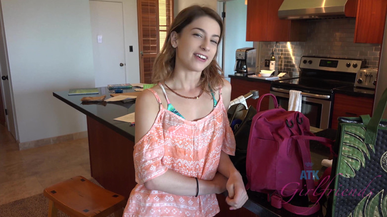 ATK Fans (Girlfriends): Vacanță virtuală în Hawaii cu Kristen Scott partea 6