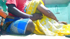 Priyanka314: Tamilská učitelka mačká prsa s přítelem