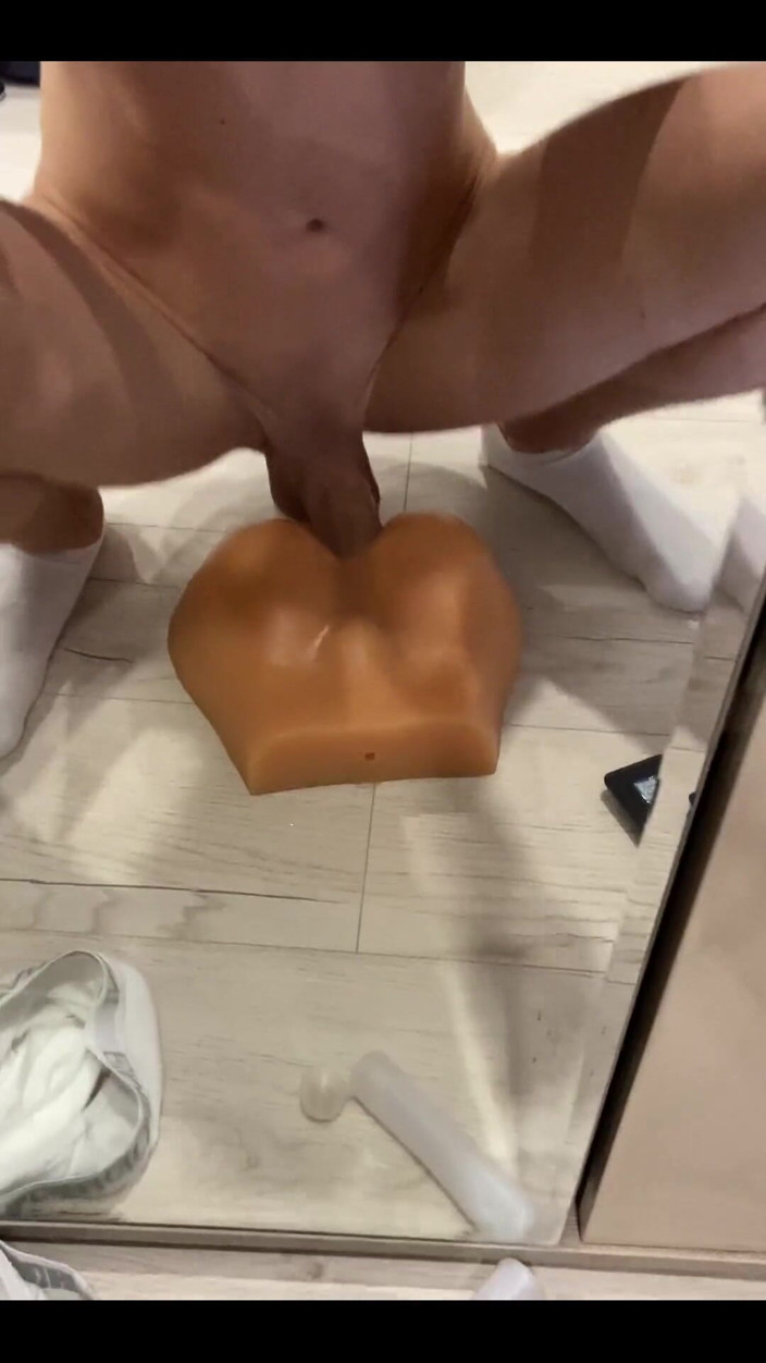 Tommy10boy: I Fuck an Ass Doll