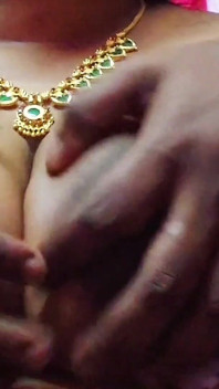 Belle tette desi