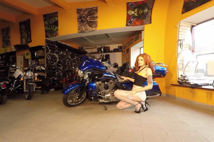 Bikes And Babes TV: 3dvr - 193 - Yassmine De Mortifere