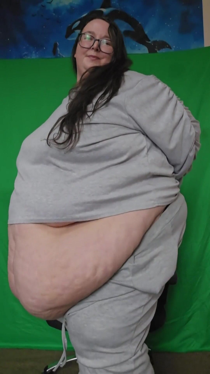 SSBBWLadyBrads: Fat SSBBW Goddess Clothes Try on