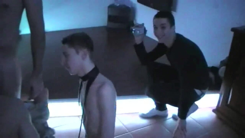 Jess Royan XXX: Amator orgie s mými nejlepšími přáteli šukají