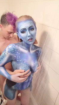 X-men mystique vücut boyası duş alma ve sikiş