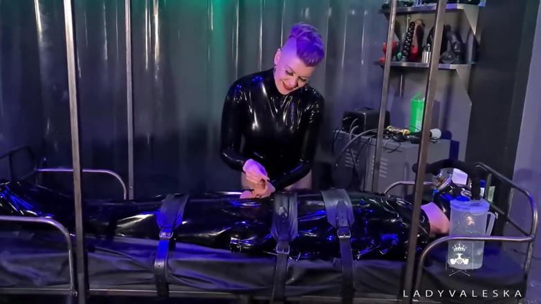 Lady Valeska: Största läckor: Lady Valeska kantning, mjölkning och orgasm sammanställning vol 1