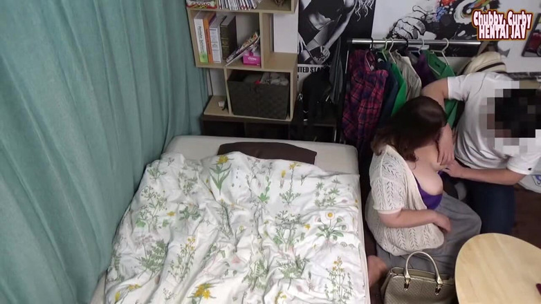 Chubby Curvy Hentai JAV: Kunjungan tetanggaku yang kesepian untuk muasin semua gairahnya yang membara