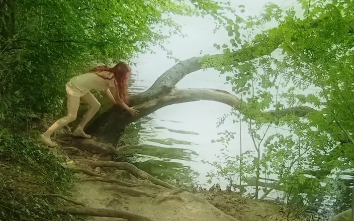 Rebeccaxhot: Erotic Trip to the Lake