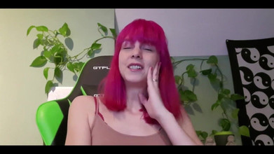 LillyMania: Awek solo rambut merah jambu