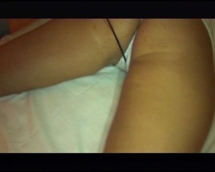 German Amateur Videos: กินน้ําเงี่ยน พยาบาลเยอรมันโดน 3 ควยเย็ด