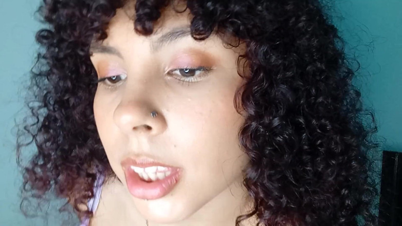 ViolettaMiller: Přijďte se setkat s mými prsy