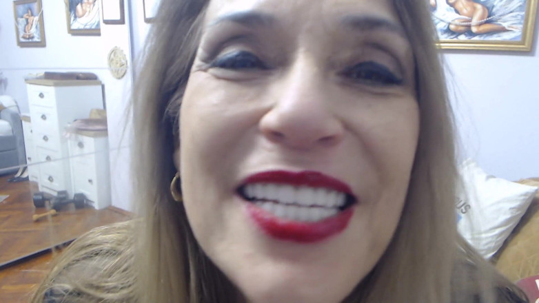 Melissa Johnson: Besos, Escupiendo, Sentado En Tu Cara