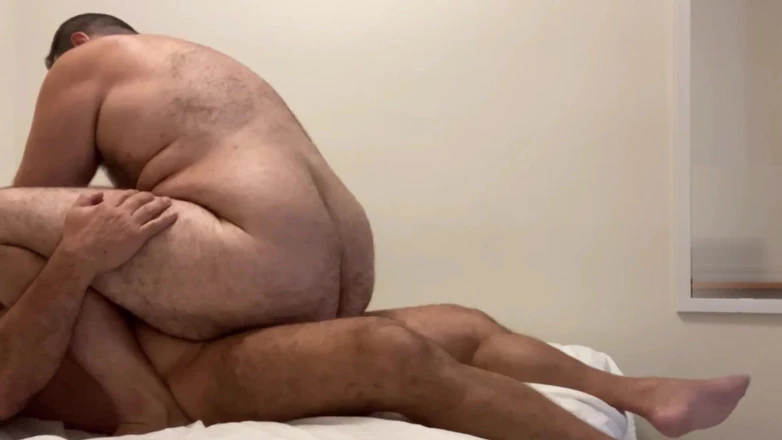 BTrucker77: Коли активний ведмідь отримує свою дупу 1