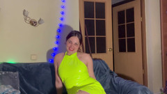Elena917: Plástico saco dominação em látex minivestido pov