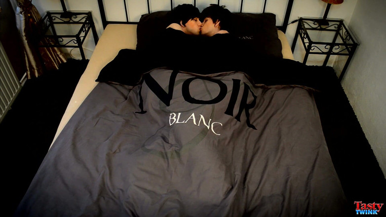 Tasty Twink: Reciproco cazzo divora per colazione!