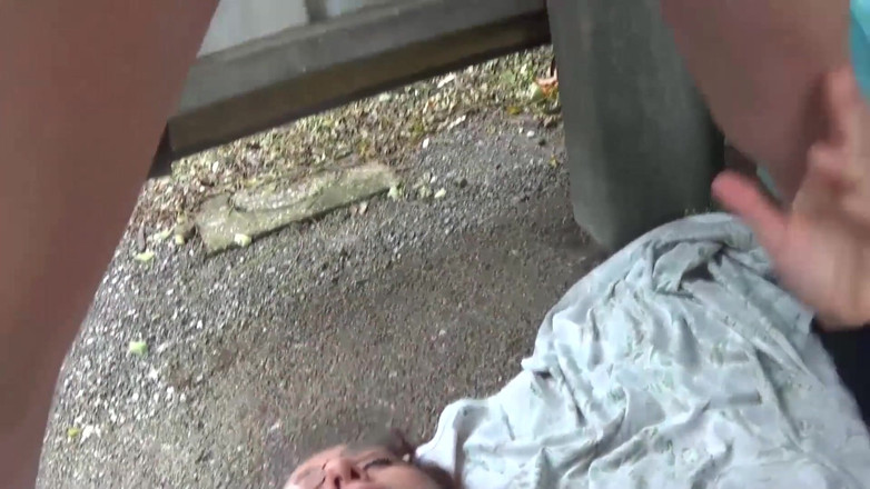 King Of Amateur: V autě je milf nadržená