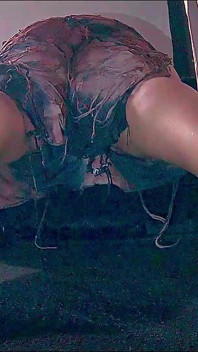 Mentega N Munching di tapak tangan besar awek montel super saiz ini apabila Jackie Kembali Handjob