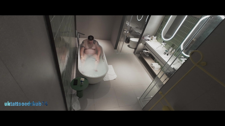 uktattooedchub74: Rugby efter träning match bad