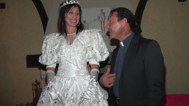King Of Amateur: Cô dâu theo ngày, đĩ vào ban đêm