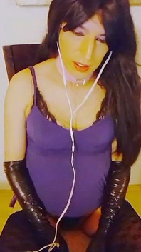 Travesti Se Excita Viendo Porno
